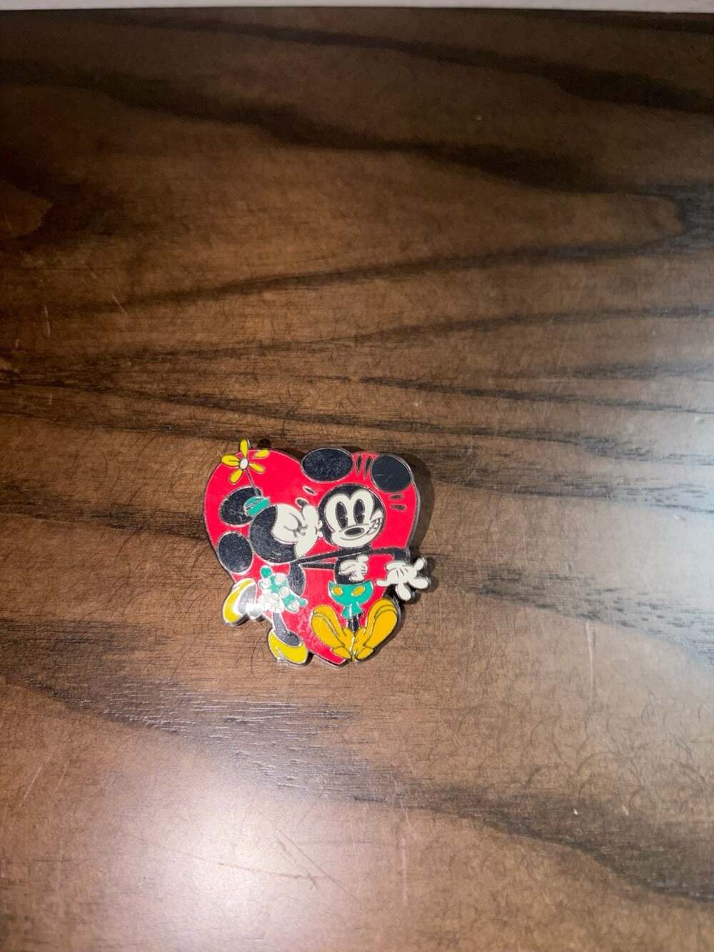Disney Parks Mickey and Minnie Mouse Heart Kissing Trading Pin